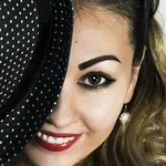 Centro de Formación Lourdes Crego Peluquería y Estética / Academia
