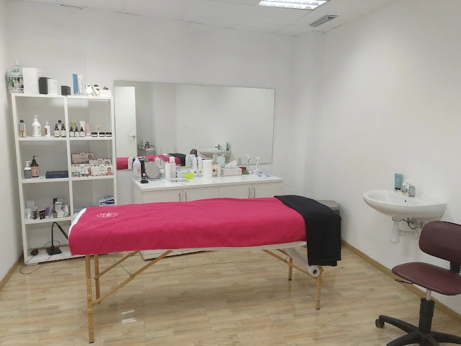 Paola Sanchez Beauty Lab