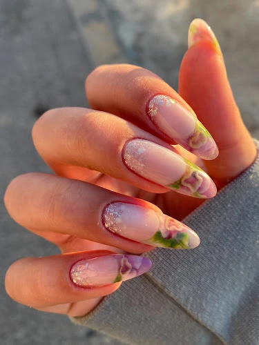 Centro Karan Beauty Salon - Manicura y Estética